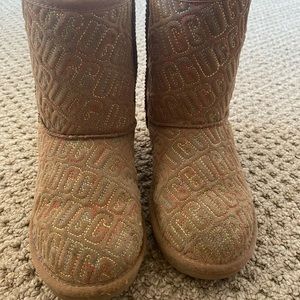 Girl Ugg boots size 3 big kid